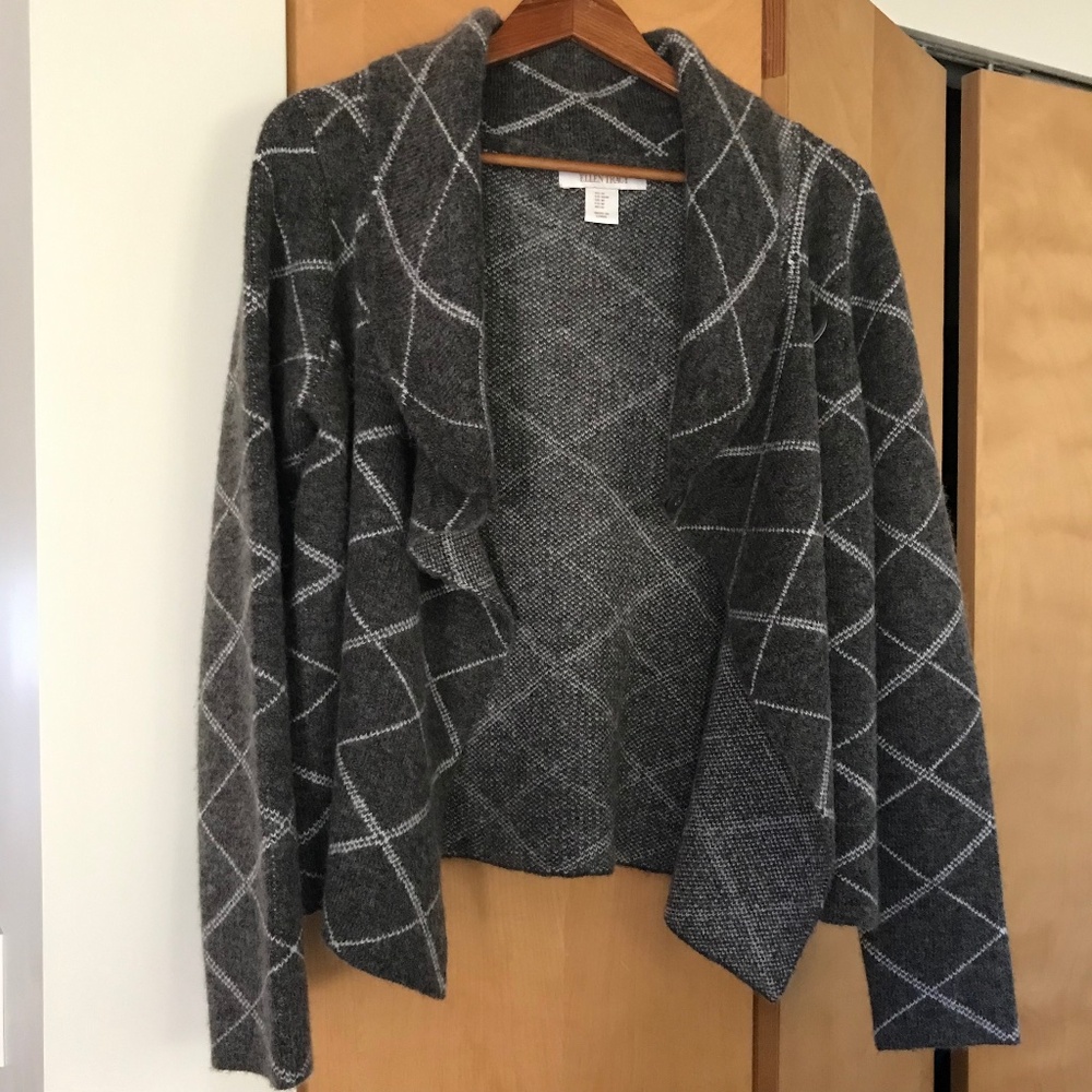 A Ellen Tracy wool and acrylic jacket